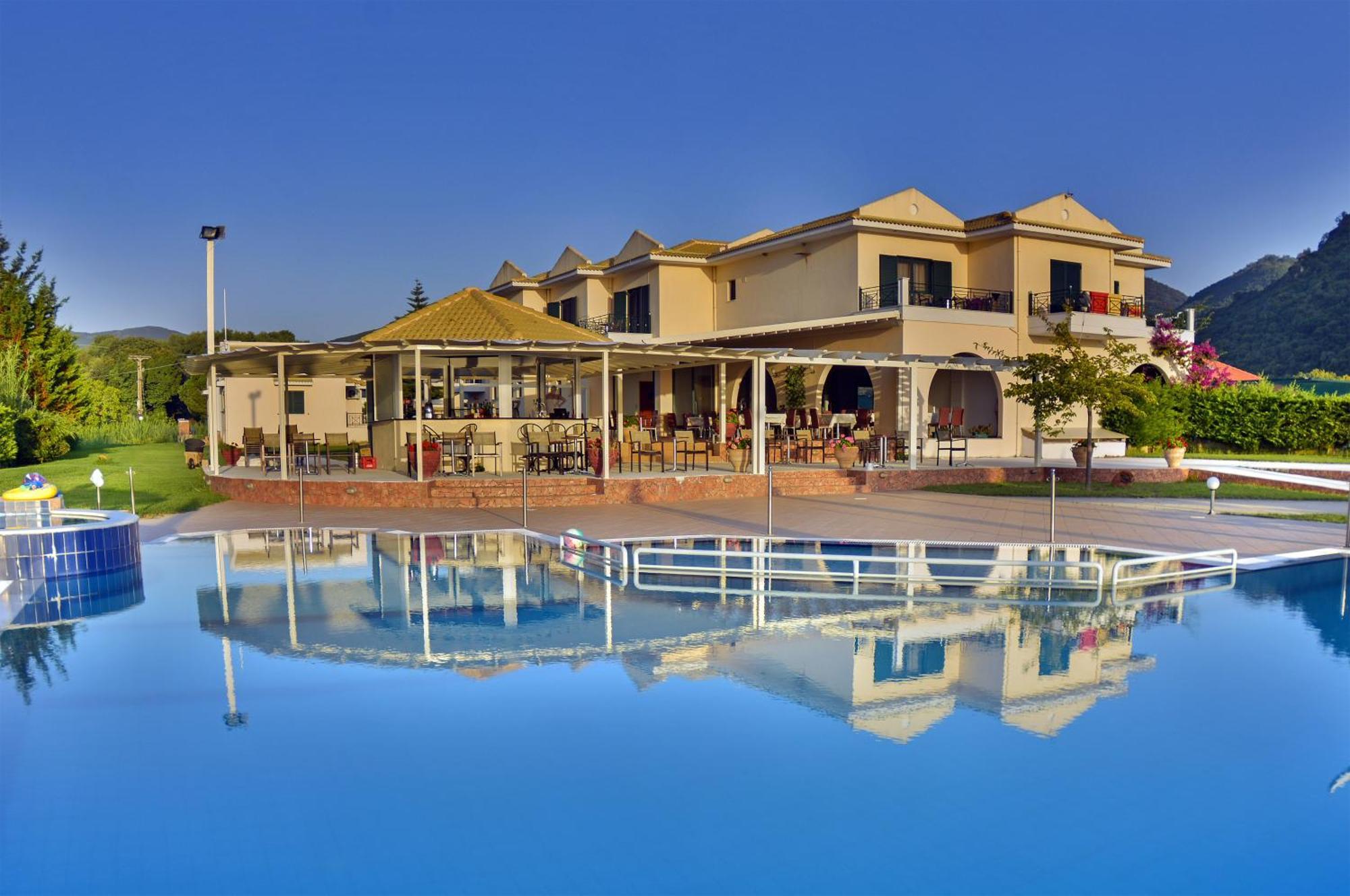 Coralli Hotel Pérdika Exterior foto