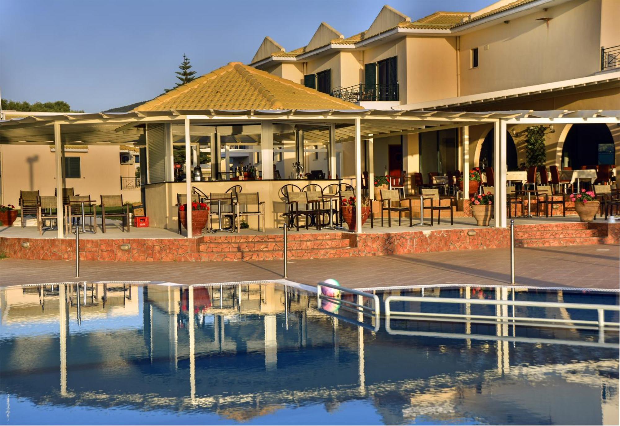 Coralli Hotel Pérdika Exterior foto